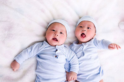 2015年最新最全 双胞胎男女羊宝宝起名