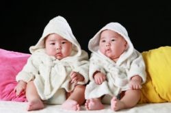 双胞胎男宝宝取名 这些名寓意极好