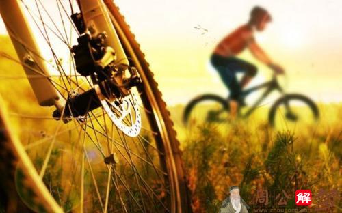 女人梦见骑自行车很费力骑不动